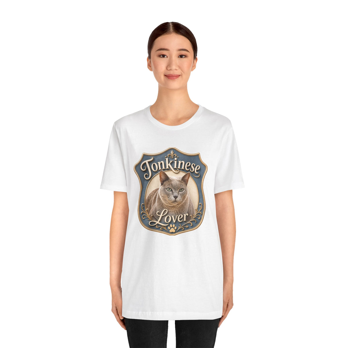 Tonkinese Lover T‑Shirt — Vintage Crest Cat Tee for Tonkinese Owners & Cat Lovers