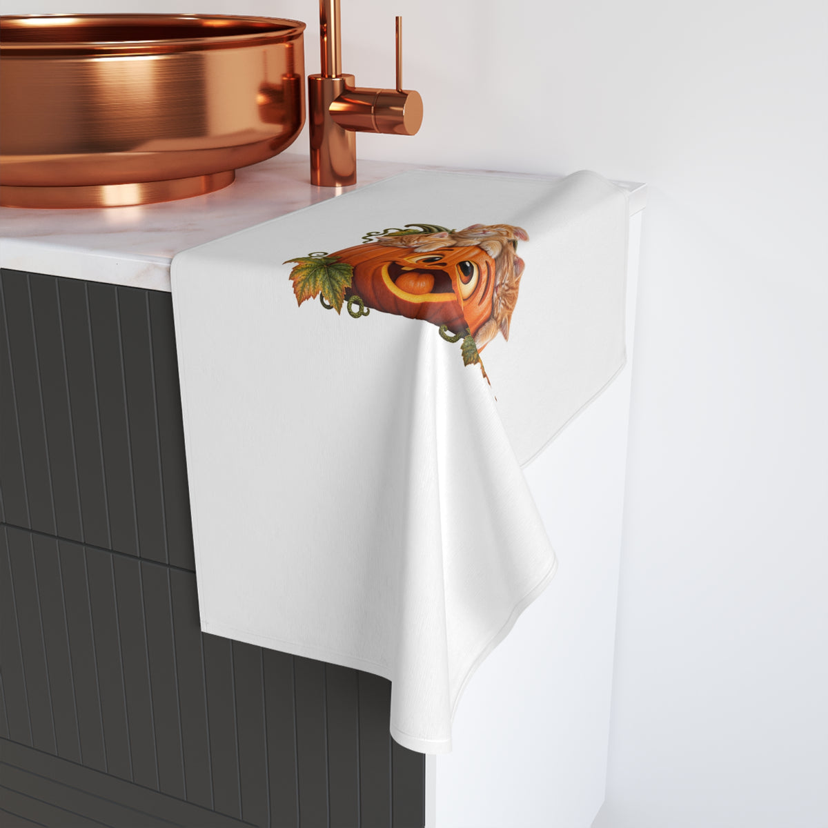 Halloween Pumpkin Jack-O'-Lantern Hand Towel with Kittens — Cute Fall Kitchen Decor
